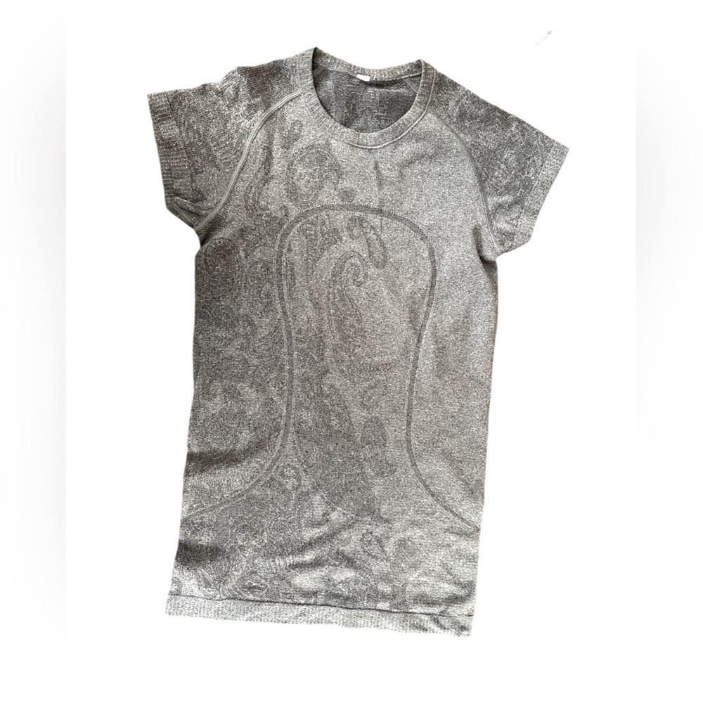 Lululemon gray workout top
